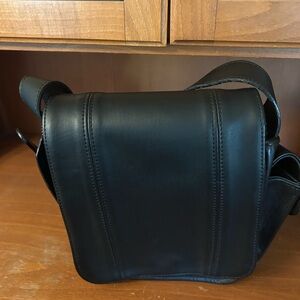 Elegant Black Leather Women’s Bag